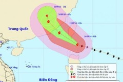 Siêu bão Meranti di chuyển nhanh vào biển Đông