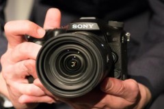 Sony ra mắt camera có cảm biến lên tới 42.4 "chấm"
