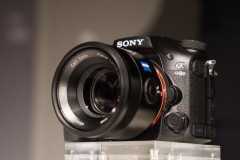 Sony ra mắt camera có cảm biến lên tới 42.4