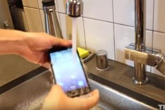 Thử nghiệm khả năng kháng nước của iPhone 7