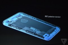 Tính năng chống và bụi và nước của iPhone 7 đã có trên Galaxy S5 cách đây 2 năm