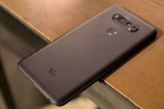Trên tay LG V20: Thiết kế mới, vỏ kim loại cứng cáp, camera kép mặt sau