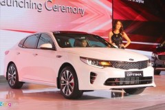 Kia Optima rẻ hơn Toyota Camry gần 400 triệu ra mắt ở VN