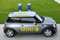 BMW xác nhận sẽ sản xuất hai dòng xe hybrid mới là Mini và BMW X3