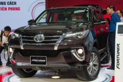 Chi tiết “hàng hot” Toyota Fortuner 2016 tại VMS 2016