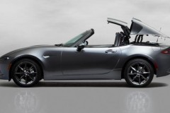 Mazda MX-5 RF có giá từ 31.555 $ (702 triệu VNĐ) tại Mỹ