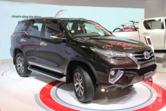 Toyota Fortuner thế hệ mới ra mắt thị trường Việt