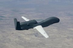 Máy bay do thám Mỹ đồng loạt tiếp cận Crimea và căn cứ Nga ở Syria