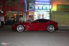 Cường Đô La mua siêu xe Ferrari F12 Berlinetta