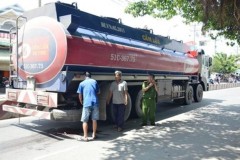 Bị xe bồn chở nguyên liệu kéo lê, người phụ nữ tử vong tại chỗ