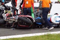 Long An: Kawasaki ZX-10R cùng BMW S1000RR gặp nạn tại trường đua Happy Land