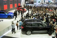 Noo Phước Thịnh cùng Á hậu Tú Anh khuấy đảo VIMS 2016