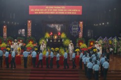 Nén đau thương tiễn đưa 3 phi công EC-130