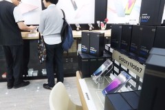 Người Hàn Quốc ủng hộ mạnh mẽ Galaxy Note 7 trong ngày bán lại