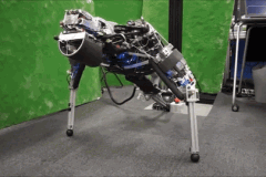Nhật Bản đã xây dựng thành công robot có thể đổ mồ hôi để giải nhiệt