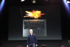 Apple tung MacBook Pro mới: Mỏng nhẹ, có thanh cảm ứng, Touch ID, trackpad
