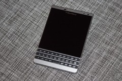 BlackBerry Passport Silver Edition chính thức giảm 4,5 triệu đồng