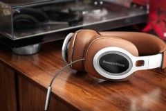 Bowers & Wilkins ra mắt tai nghe fullsize đầu bảng P9 Signature