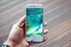 Cận cảnh những chiếc iPhone 7 nhái với nút Home cảm ứng như hàng chính hãng giá 3 triệu