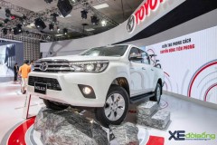 Cận cảnh Toyota Hilux 2016 mới, nâng cấp động cơ và hộp số