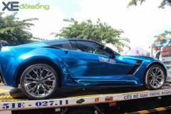 Cặp siêu xe Chevrolet Corvette "khoe thân” bên lề VIMS 2016