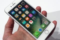 Fan Táo thất vọng với thiết kế iPhone 7 và quyết định... cải tạo nó