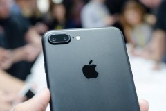 Google: 'Doanh số iPhone 7 sẽ tăng mạnh'