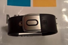 Hé lộ hình ảnh của Microsoft Band 3 trước khi bị khai tử