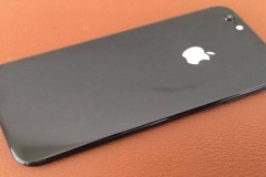 iPhone 6 độ vỏ Jet Black, logo phát sáng tại Việt Nam