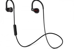 JBL kết hợp với Under Armour ra mắt hai tai nghe thể thao mới