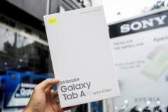 Khui hộp Samsung Galaxy Tab A 10.1 P585 (2016) : Thêm bút S-Pen, RAM 3 GB