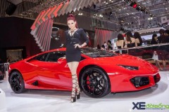 Lâm Quế Minh đọ dáng siêu xe Lamborghini Huracan LP580-2