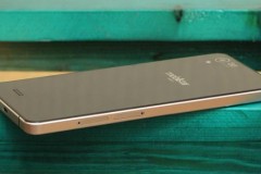 Mobiistar Prime X thiết kế giống iPhone 4 lên kệ trở lại