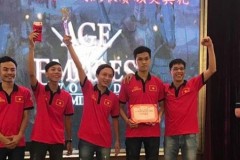 Người Trung Quốc liên tục ngước nhìn cao thủ AoE Việt Nam
