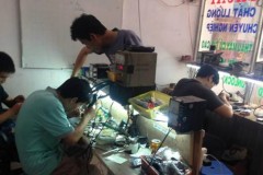 Những góc khuất trong nghề sửa chữa iPhone tại Việt Nam