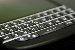 Smartphone BlackBerry bàn phím QWERTY lộ diện với Android 7