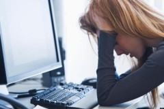 Thói quen sống gây hại bản thân đến kinh ngạc nhưng ai cũng mắc
