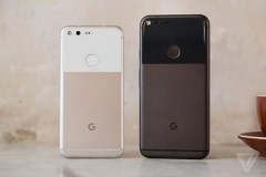 Thưởng thức video đập hộp điện thoại Google Pixel mới toanh