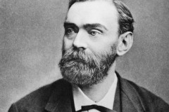 Từ bản cáo phó "nhầm" tới giải Nobel danh giá