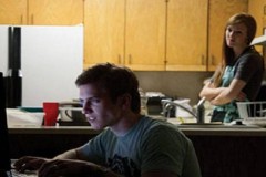 VLTK Mobile: Game thủ bị vợ “dằn mặt” vì ham game quá mức cho phép