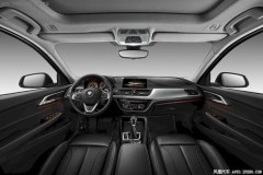 BMW 1-Series Sedan dành riêng cho thị trường Trung Quốc lộ diện khoang nội thất