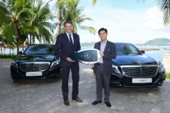 Mercedes-Benz Việt Nam bàn giao 2 xe S-Class cho Vinpearl Nha Trang