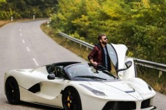 Ferrari LaFerrari Aperta màu trắng đầu tiên trên thế giới thuộc về Josh Cartu