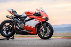 Siêu mô tô nhẹ nhất của Ducati trình làng, giá 80.000 USD nhưng đã "cháy hàng"