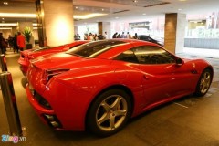 Đại gia Singapore chi bao nhiêu tiền để sở hữu Ferrari