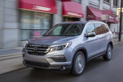 Honda Pilot 2017 thêm trang bị mới, giá từ 30.595 USD