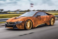 Siêu xe BMW i8 độ dàn áo rỉ sét của ca sĩ Austin Mahone
