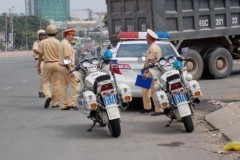 Giải tỏa điểm "nóng" ùn tắc, ngăn ngừa đua xe trái phép