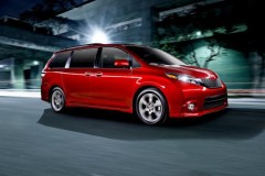 Toyota thu hồi hơn 700.000 chiếc Sienna vì lỗi mở cửa xe khi đang lái