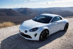 Alpine A120 Coupe sẽ ra mắt đầu năm 2017, đi kèm nhiều phiên bản hiệu suất